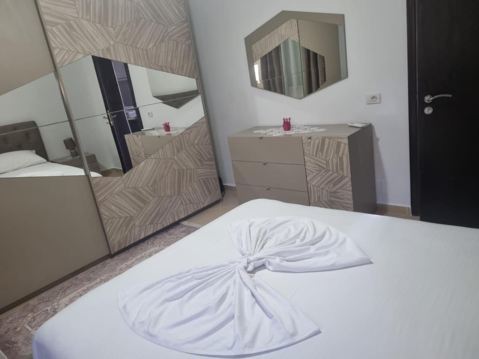 Megi-rent Apartament Wlora