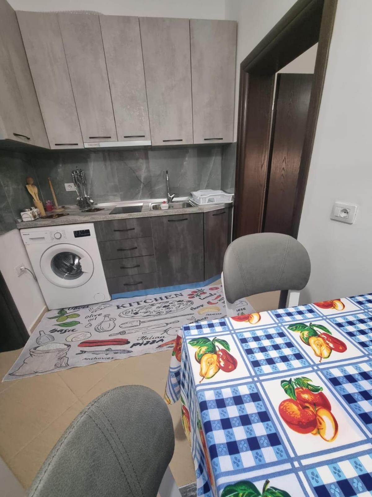 Megi-rent Apartament *