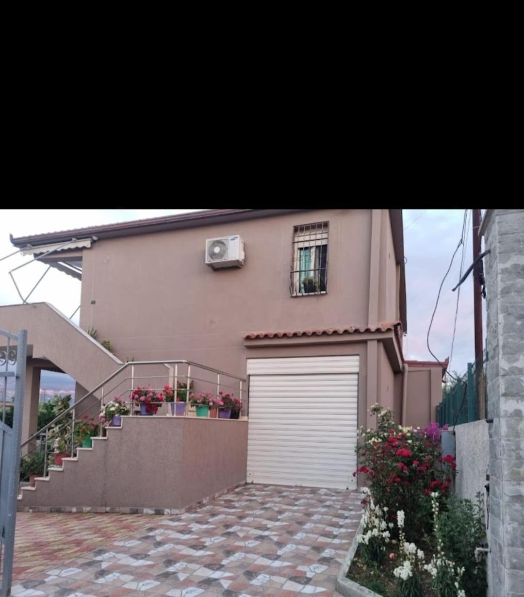 Apartament Megi-rent Wlora