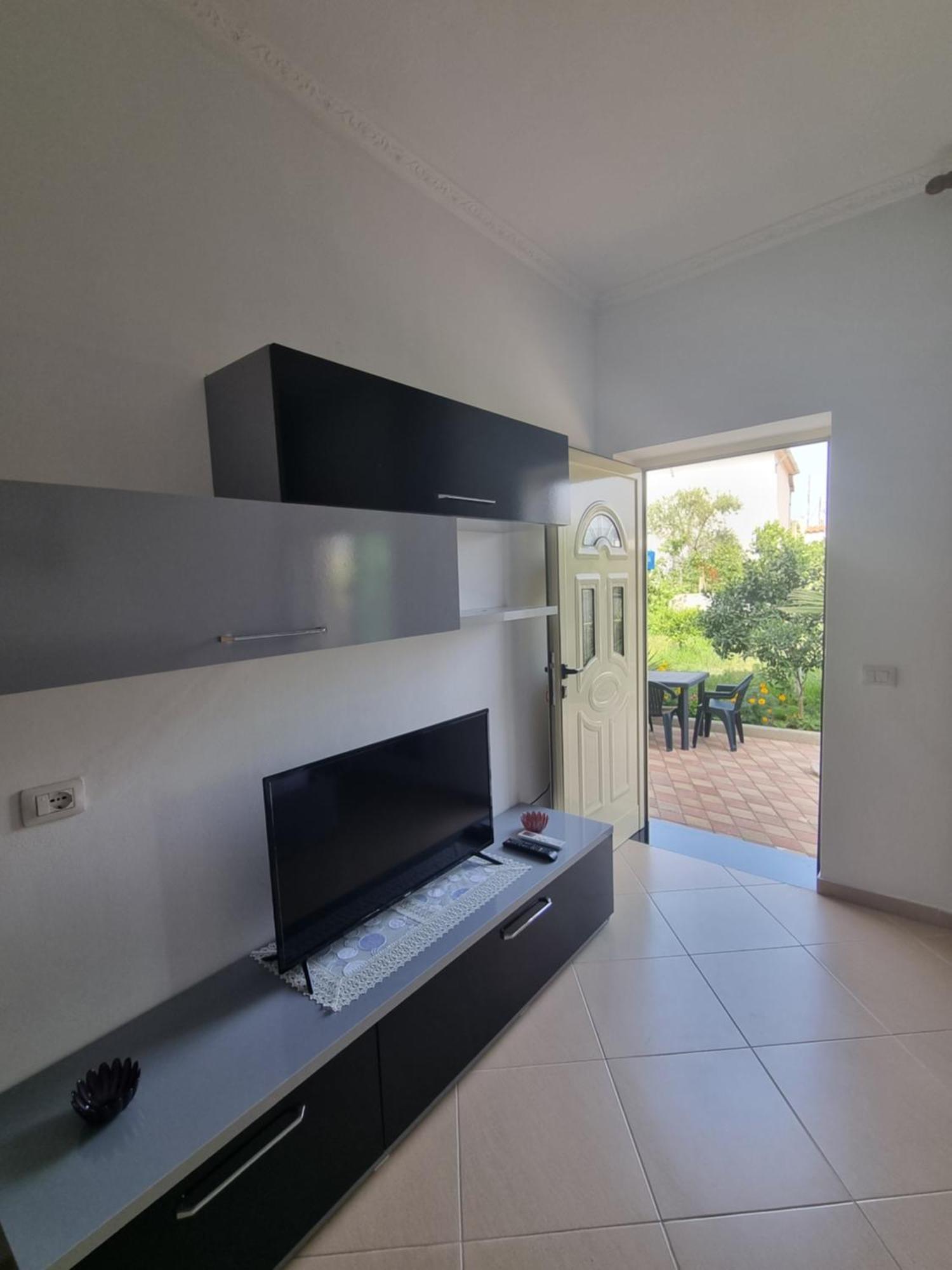 Apartament Megi-rent Wlora