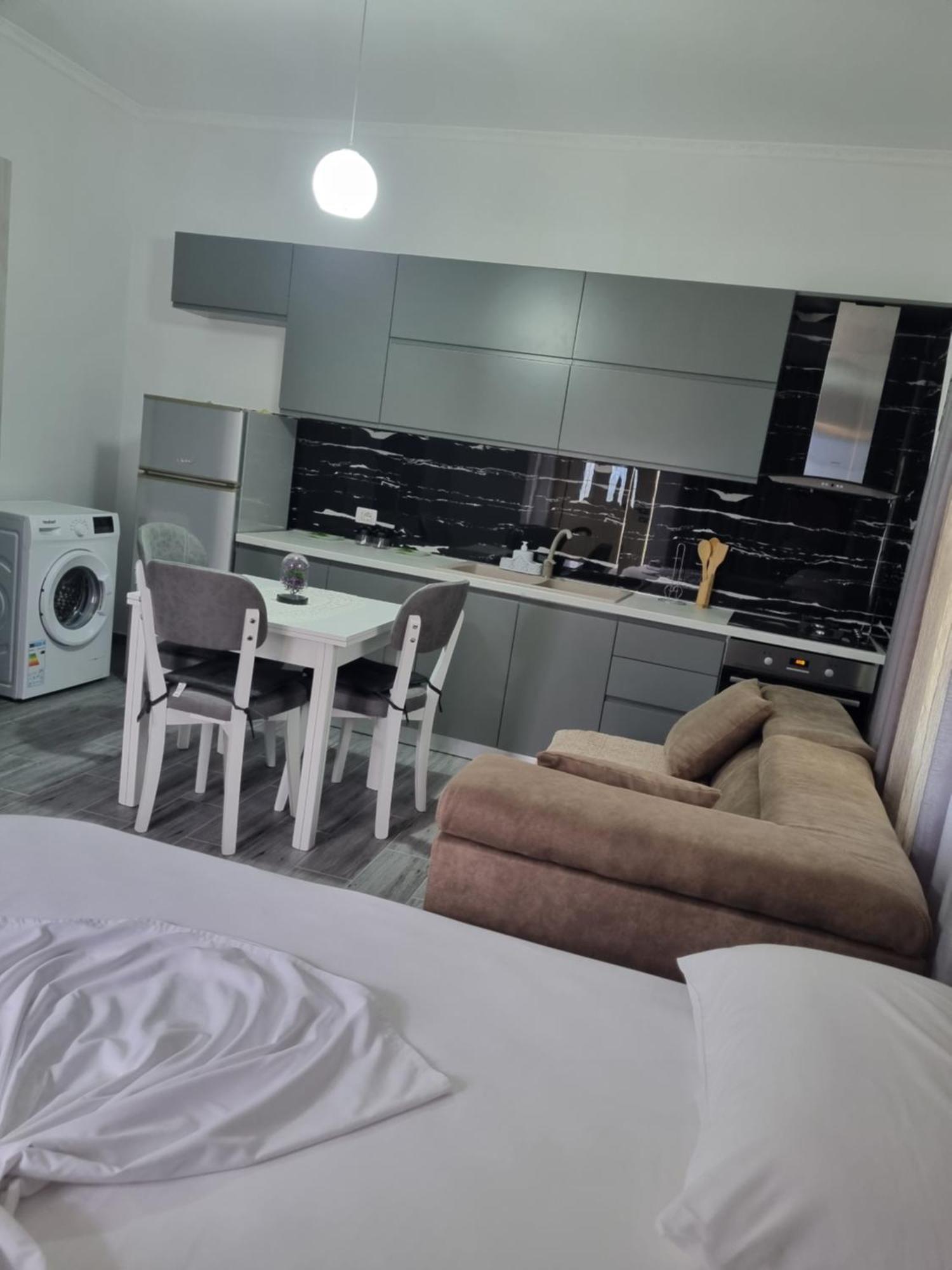 Megi-rent Apartament *